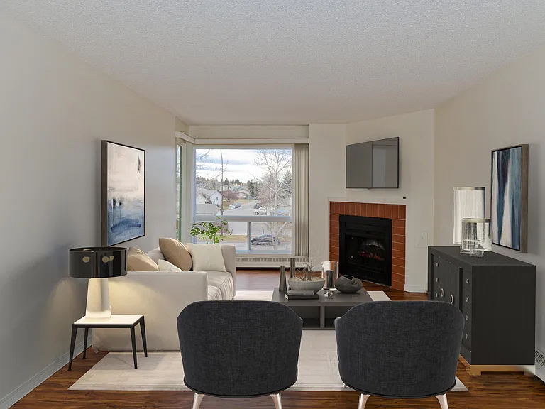 230 Huntington Close NE — Photo 3