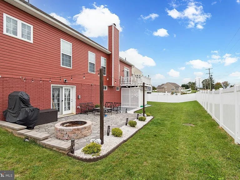 32 Chalice Flower Ct — Photo 22