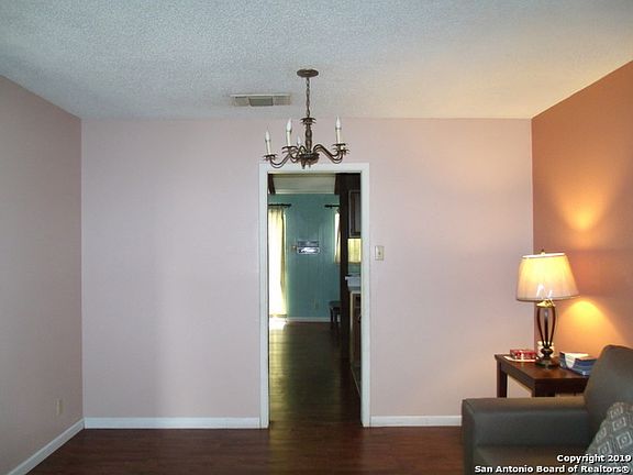 5th image of 4218 Greystone Dr