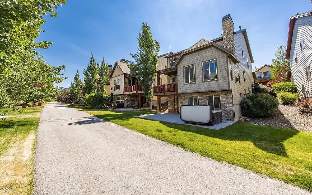 Building Photo - 5640 Kodiak Way