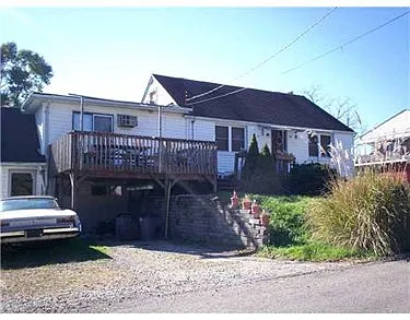 1309 Walnut St photo 1