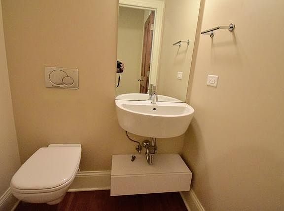 5th image of 1500 N Hudson Ave #1