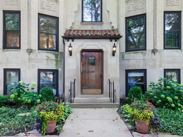 2443 W Lunt Ave #2W, Chicago, IL 60645