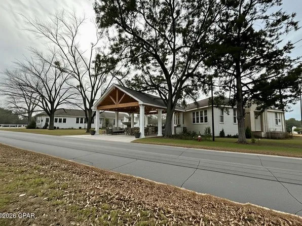 4181 Applewhite St, Greenwood, FL 32443