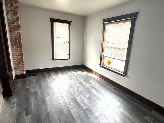 3rd image of 2825 Raspberry St #2