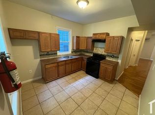 828 S 16th St APT 2, Newark, NJ 07108