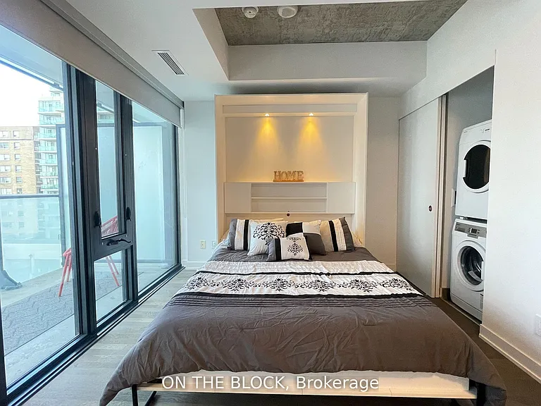 185 Roehampton Ave W #509 — Photo 16