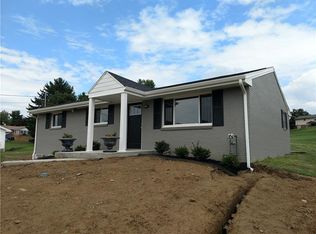 600 Maxine Dr, Beaver Falls, PA