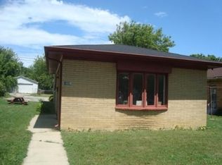 1404 20th St, North Chicago, IL