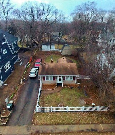 1st image of 123 Walker Ave N