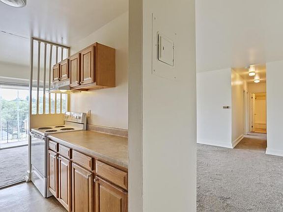 5th image of 620 6th Ave APT 205