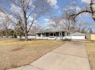 11619 N Heights Dr NW, Coon Rapids, MN 55433