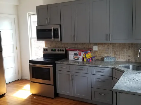 115 4th St #3, Troy, NY 12180