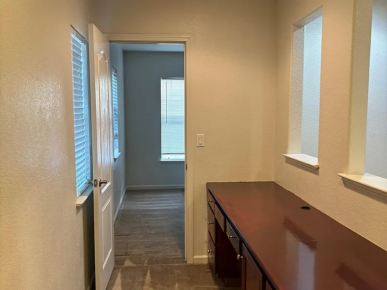 715 S Comunidad St — Photo 18
