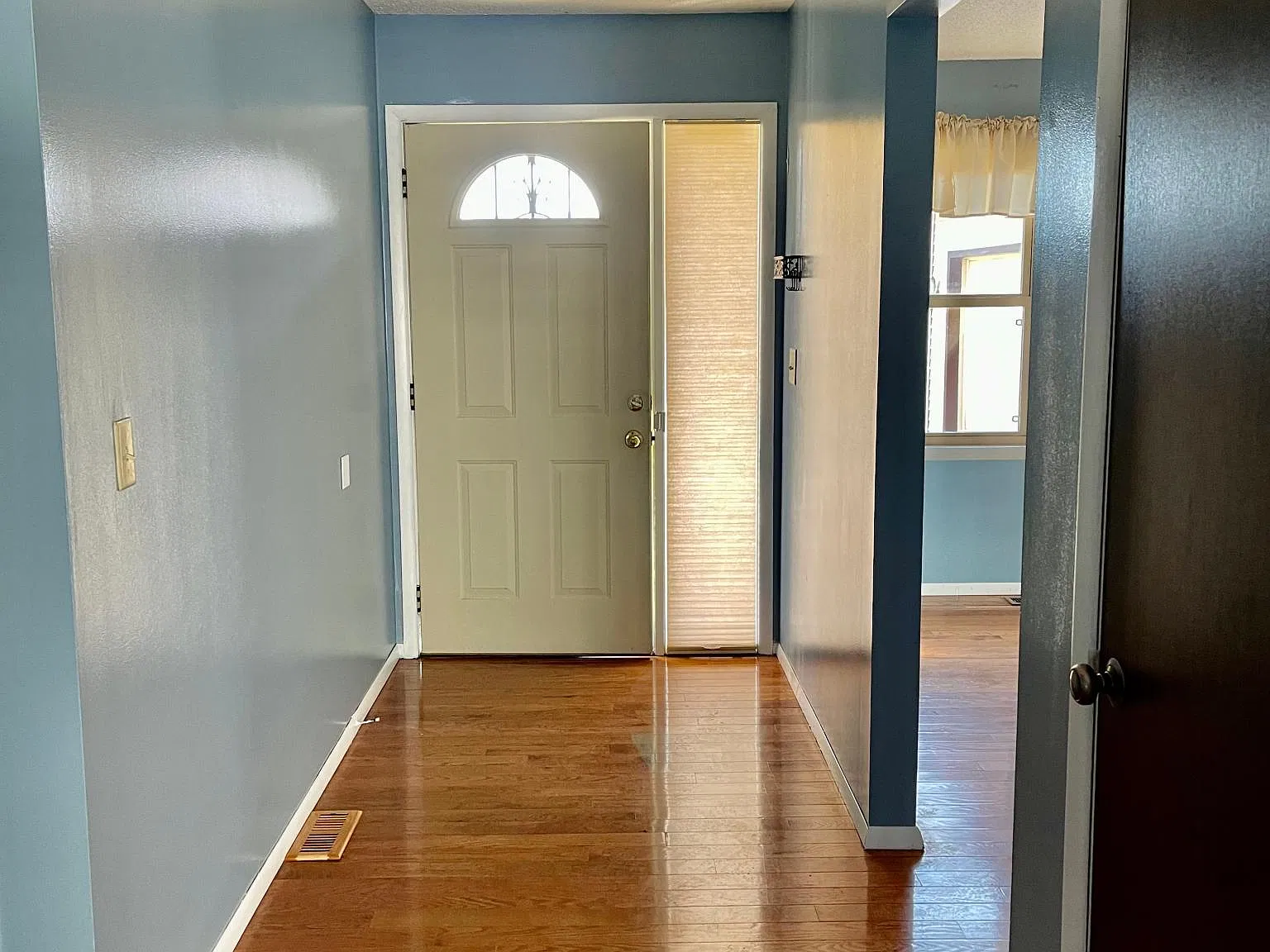 2319 Butternut Ct — Photo 4