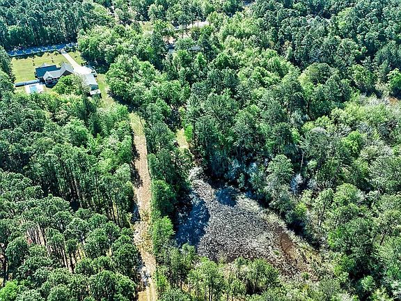 2nd image of 355 Irwin Rd