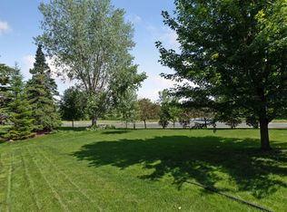 4832 Redpoll Ct, Eagan, MN 55123