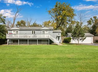 23994 W Winthrop Pl, Lake Villa, IL 60046