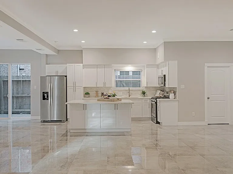 15070 Kimberley Ct — Photo 14
