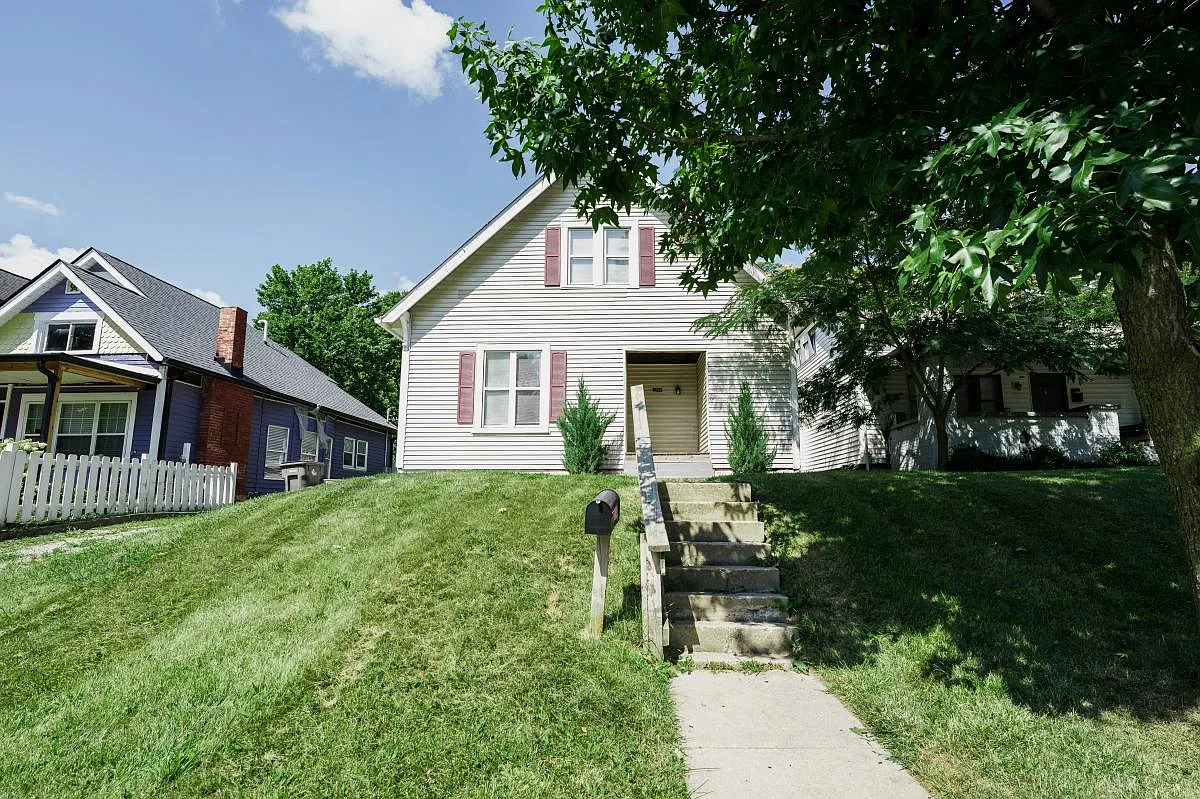 1314 N Beville Ave photo 1