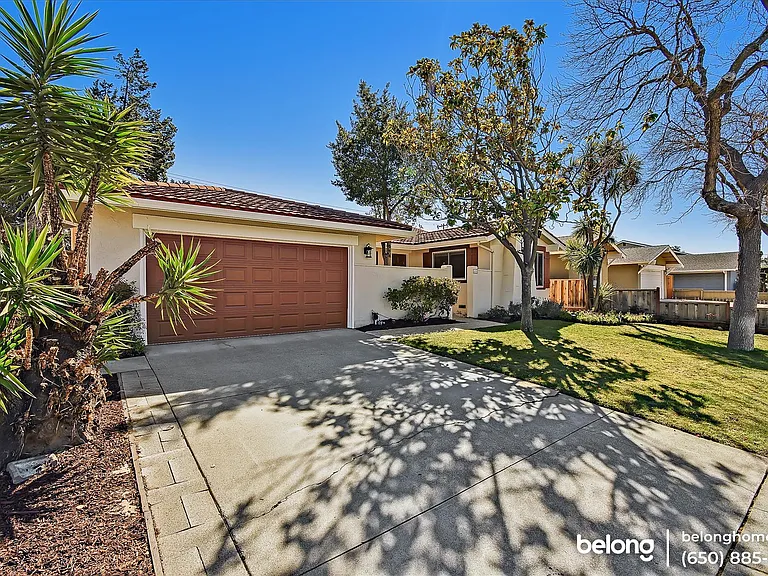 814 Lusterleaf Dr — Photo 2
