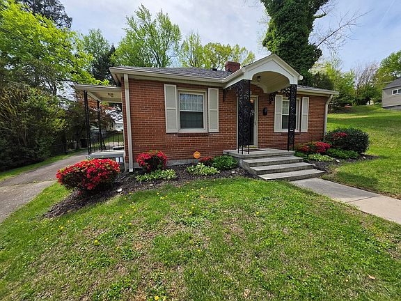 3rd image of 1031 Lanier Ave