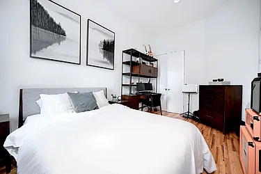 Rented by Urbane Brokerage