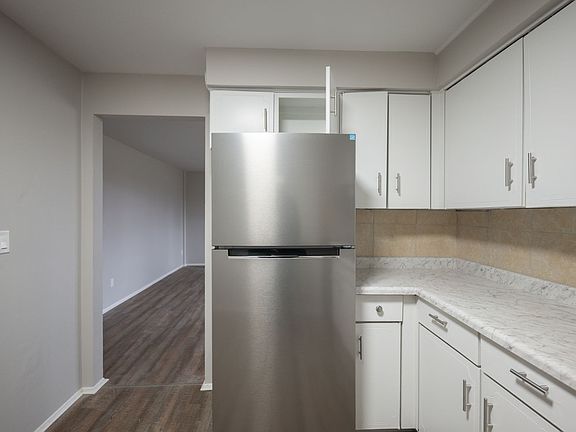 3rd image of 2948 Mogadore Rd APT 5