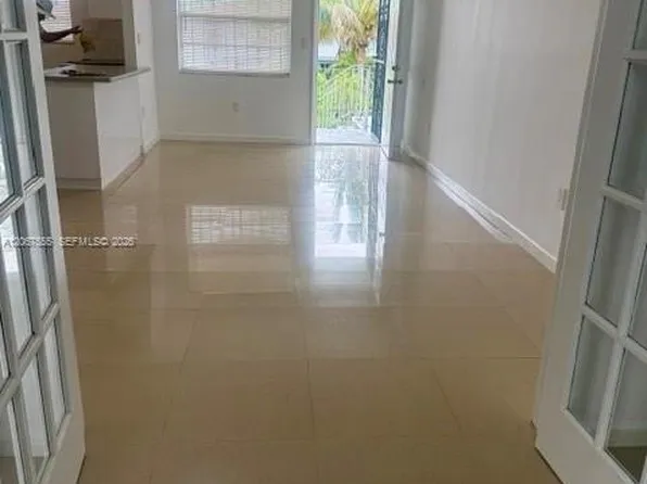 4050 NW 135th St, Opa Locka, FL