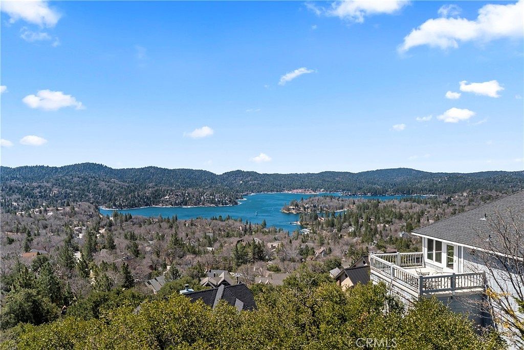 29083 Mammoth Dr, Lake Arrowhead, CA 92352 | Zillow