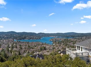 29083 Mammoth Dr, Lake Arrowhead, CA 92352