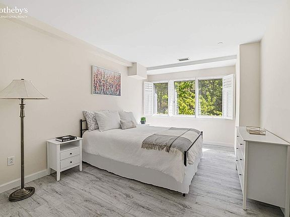 5th image of 1400 5th Ave APT 3L