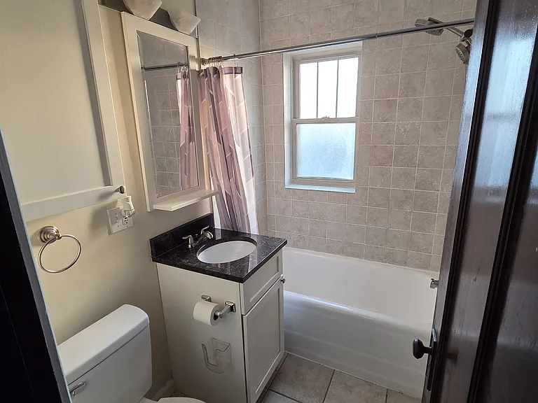 502 Beloit Ave #3B — Photo 14