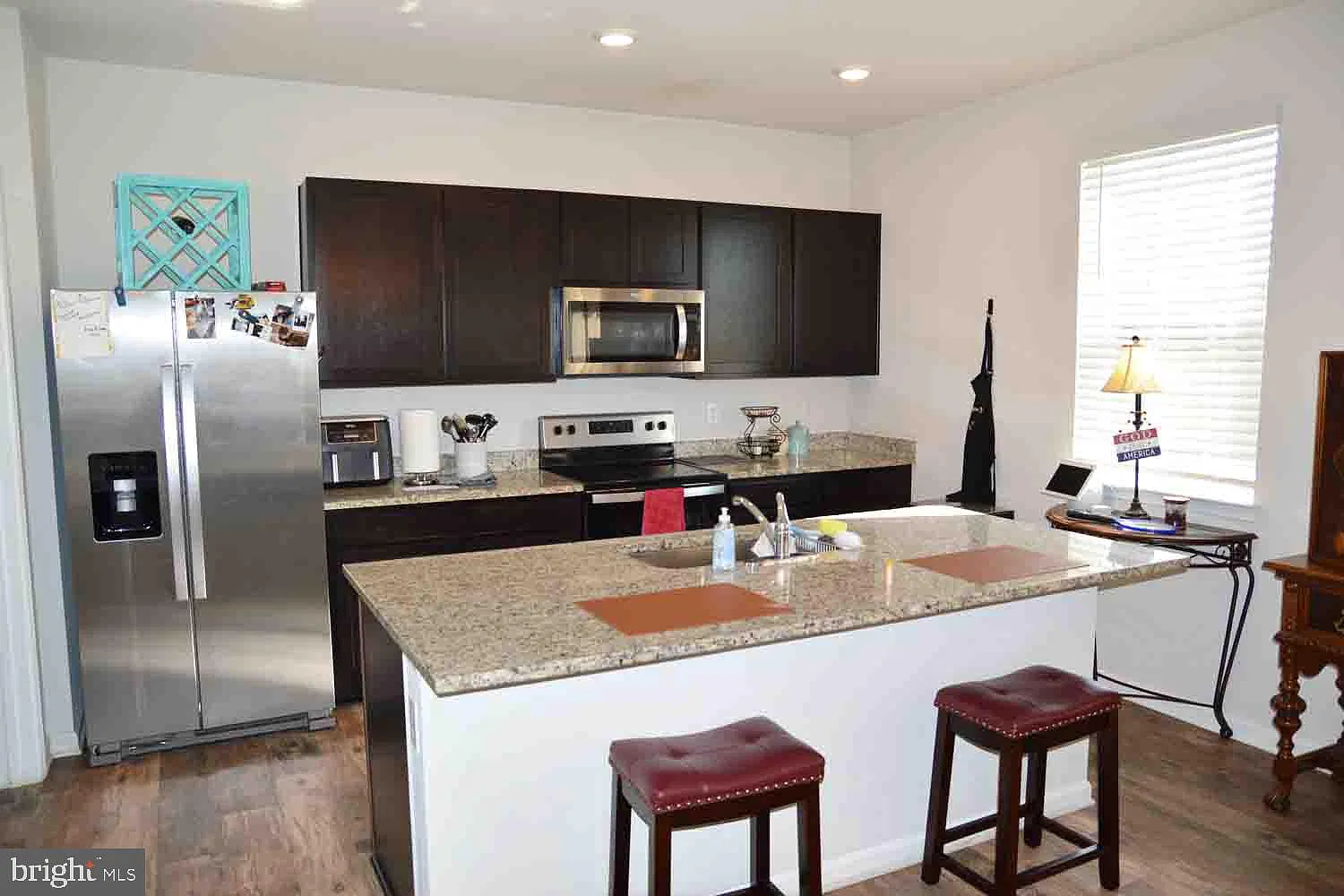 4 bed, 2.5 bath, 2448 sqft, $2,650 — Photo 3