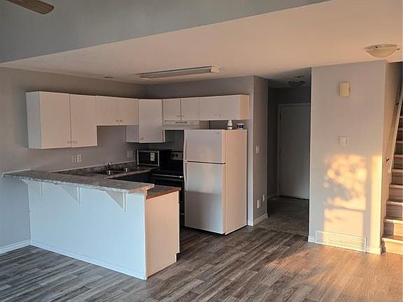 2nd image of 1125 McTavish STREET