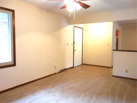 3rd image of 5957 Apawamis Way