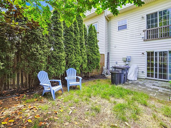 exterior-back yard-_dsc4826_06022023