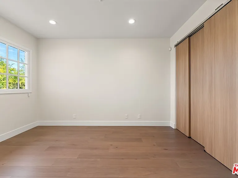 18500 Saint Moritz Dr — Photo 36