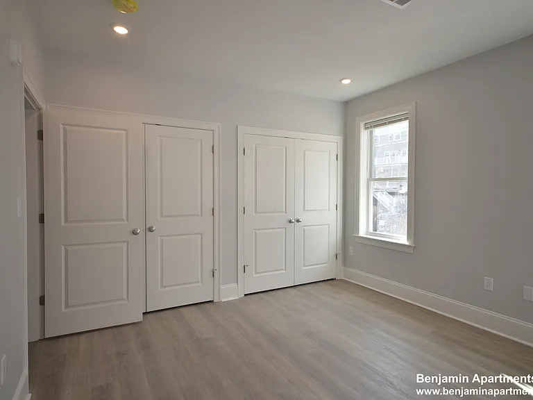 100 Brooks St #4 — Photo 14