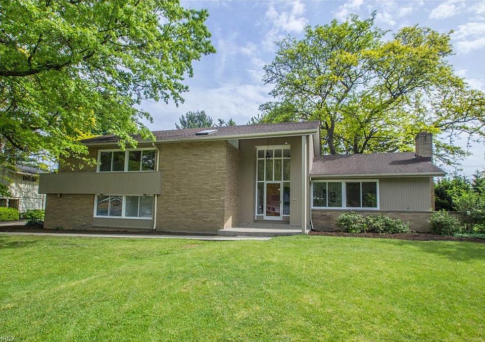 1st image of 20745 Brandywine Dr