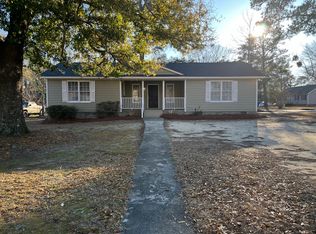 101 Roost Rd, Hopkins, SC 29061