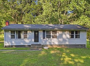 1104 Old Louisa Rd, Gordonsville, VA 22942