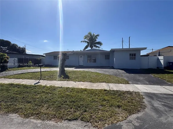 4490 NW 171st Ter, Miami Gardens, FL 33055