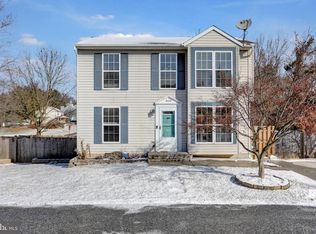 800 Trophy Dr, Hampstead, MD 21074