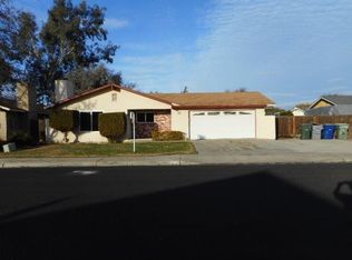 1483 Indianapolis Ave, Clovis, CA 93611