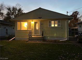 827 Abbe Rd S, Elyria, OH 44035