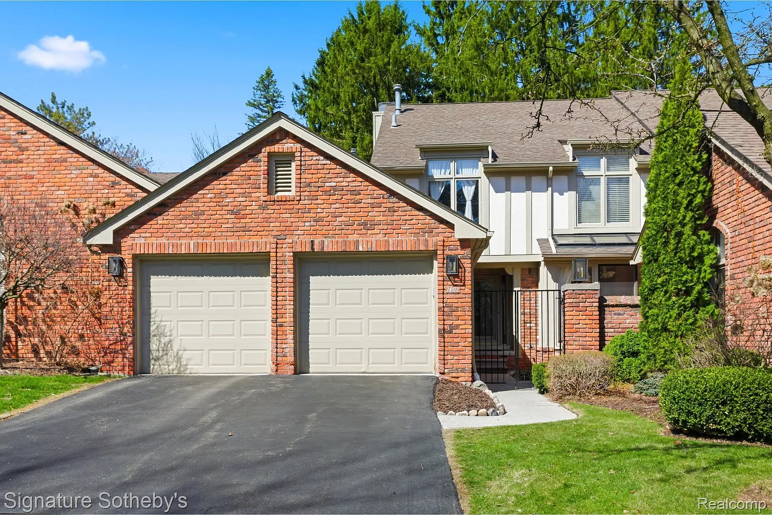 24122 Bingham Pointe Dr #24 photo 1