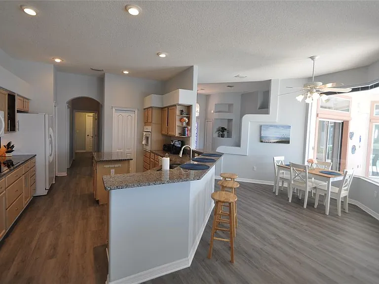 16 Cedarwood Ct — Photo 11