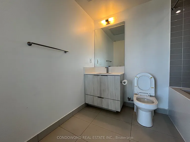 181 Dundas St E #3905 — Photo 7