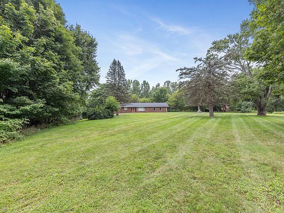 2nd image of 5978 Watson Rd